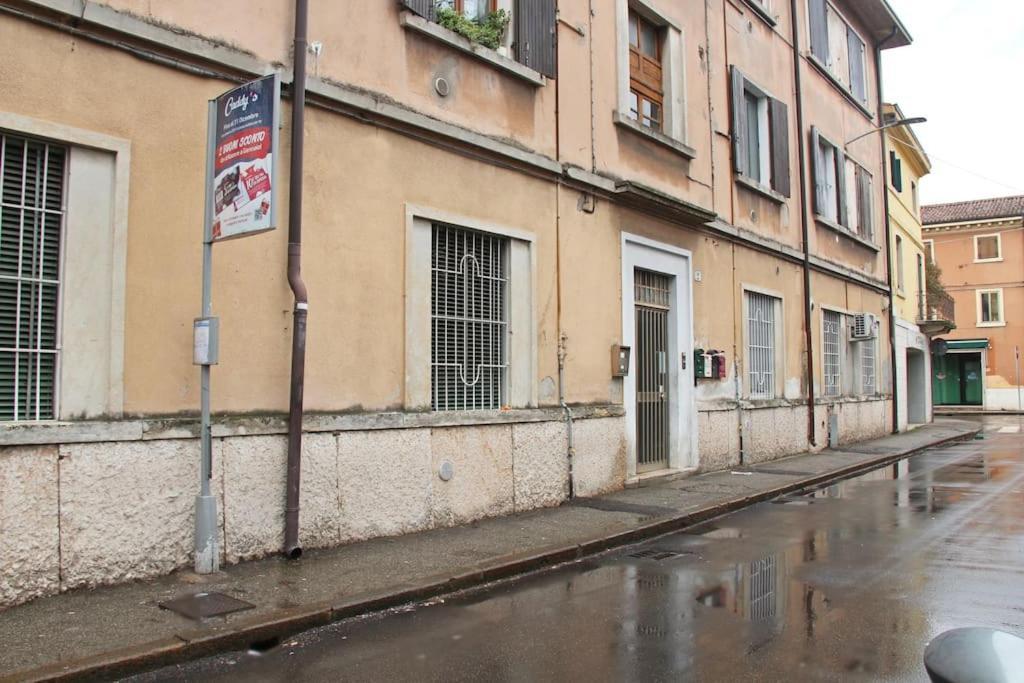 Appartement Casa Romeo Vinitaly - Free Parking - Wifi à Vérone Extérieur photo