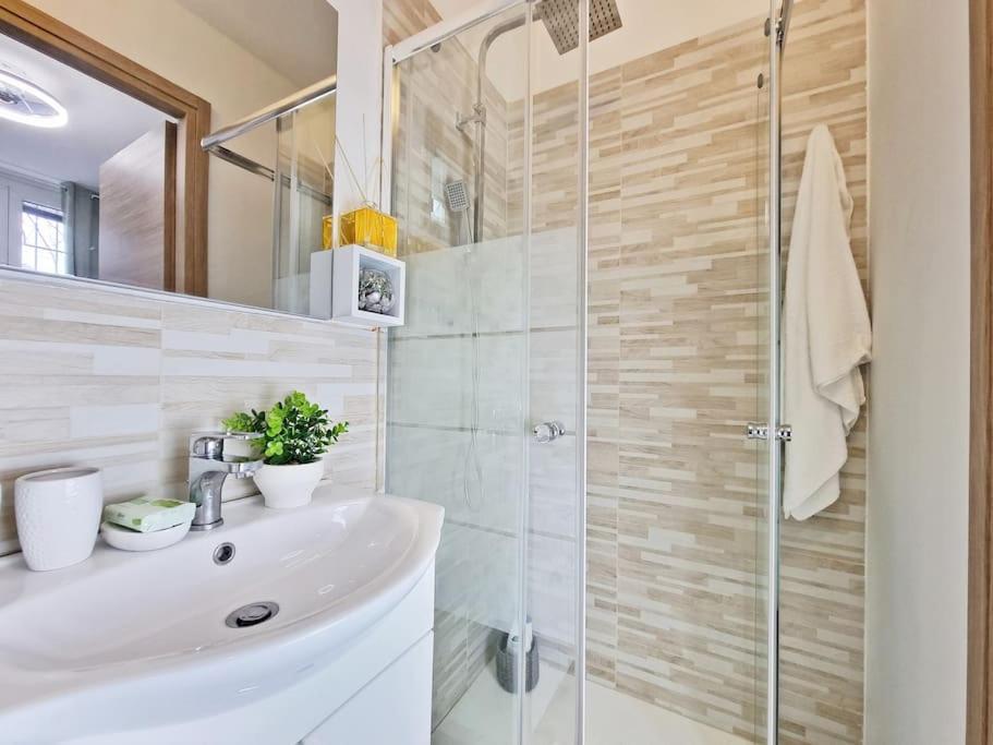 Appartement Casa Romeo Vinitaly - Free Parking - Wifi à Vérone Extérieur photo